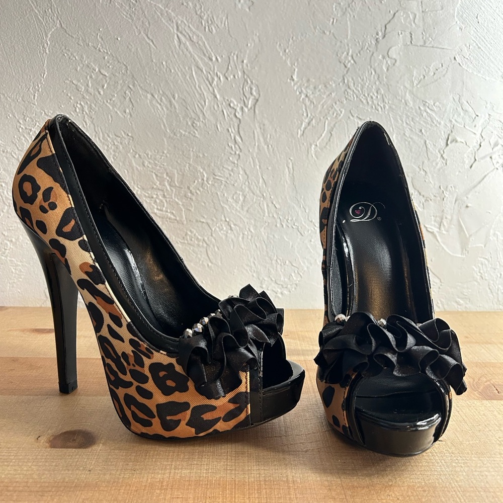 Leopard Print Peep Toe Heels with Black Accents
